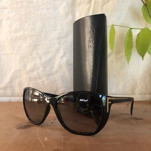 FENDI Sunglasses FS5219
